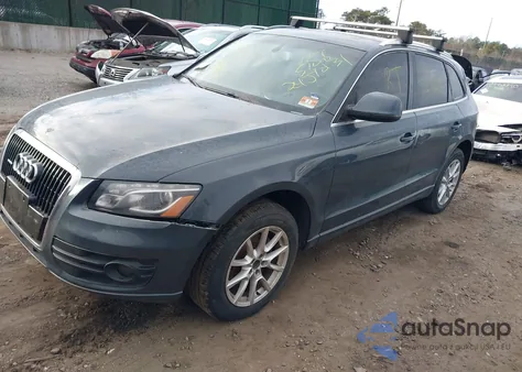 2010 Audi Q5 3.2 Premium z USA, uszkodzony, nr VIN WA1LKAFP0AA089883